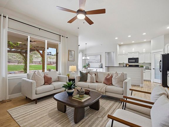 5th image of 2047 Bayfront Dr