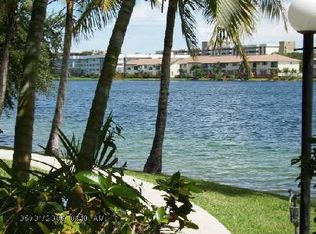800 NE 199th St APT 107D, Miami, FL 33179