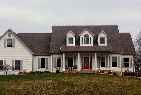 3rd image of 368 Red Oak Ln