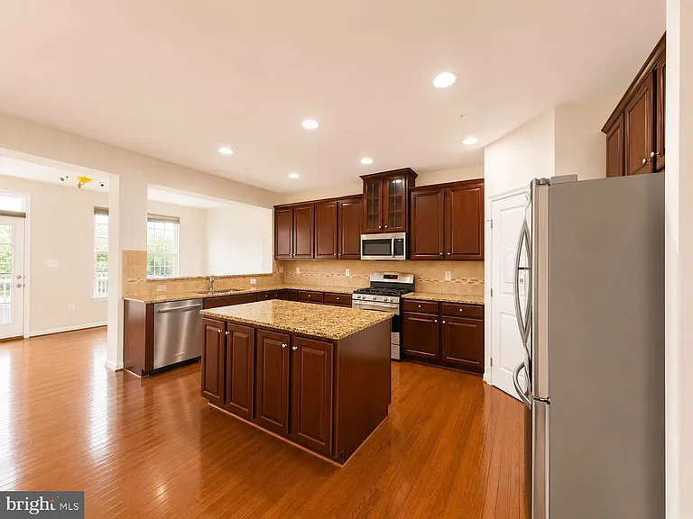 22605 Winding Woods Way — Photo 13