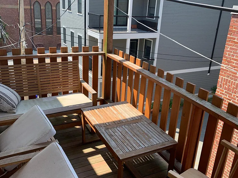 546 E 4th St #3 — Photo 16