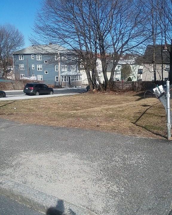 2nd image of 65 Penn Ave