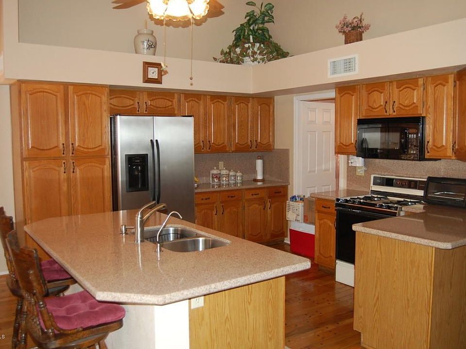 2nd image of 3214 E Cottonwood Ln