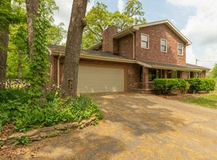 4181 N Farm Rd 129, Springfield, MO 65803