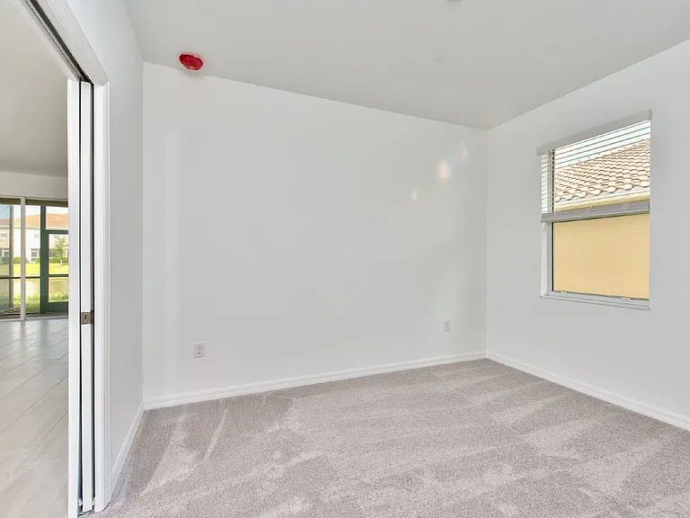2591 Vine Ave — Photo 16