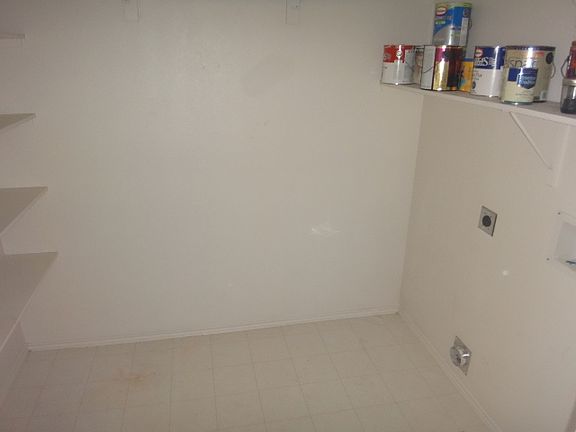 4th image of 3149 Crimson Clover Dr