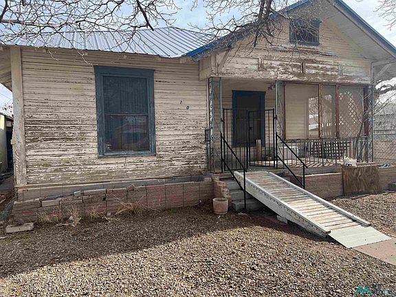 2nd image of 109 N Iron St