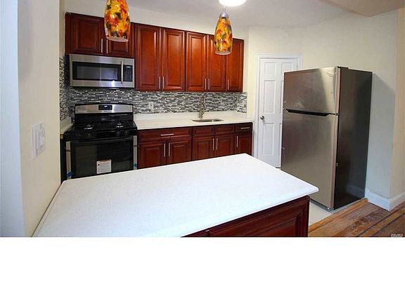 5th image of 3029 50th St