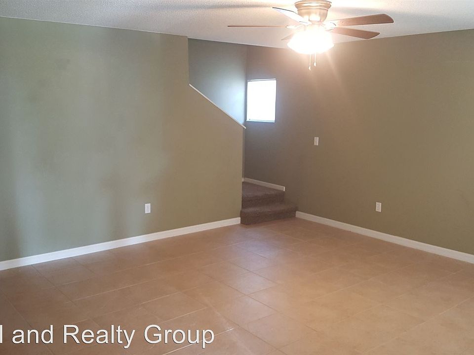 2nd image of 301 Rollins Dr