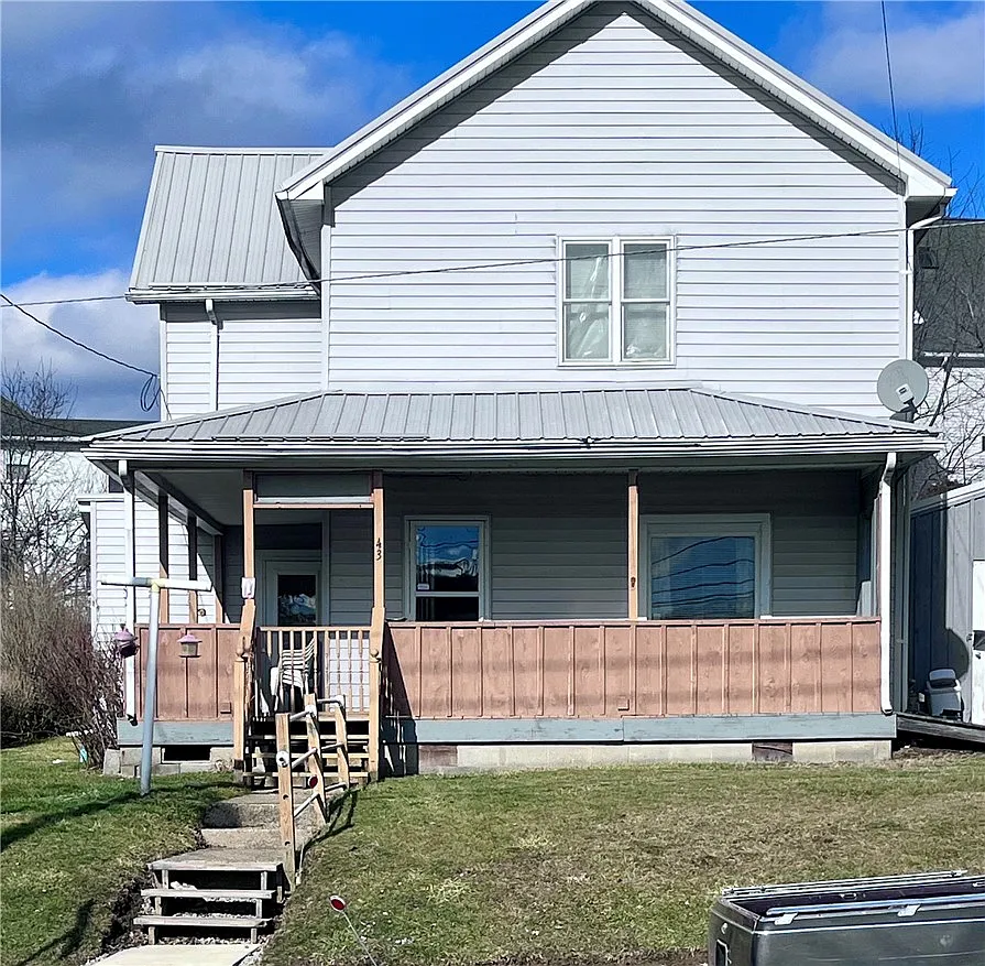 43 W Main St photo 1