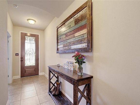 4th image of 205 Nivens Dr