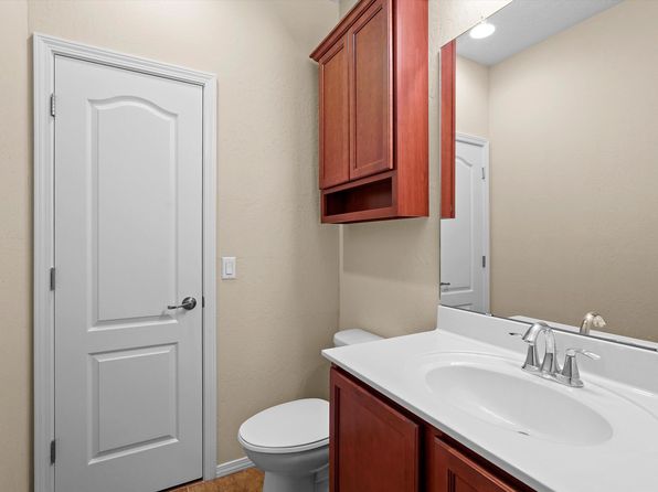 1047 Prairie Zinnia Dr, Bernalillo, NM 87004