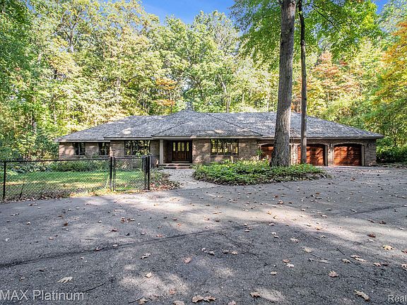 2nd image of 4352 Fenton Rd