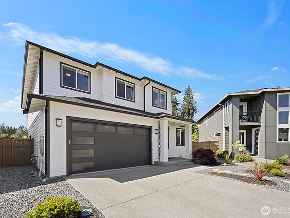 4th image of 6106 232nd Avenue E