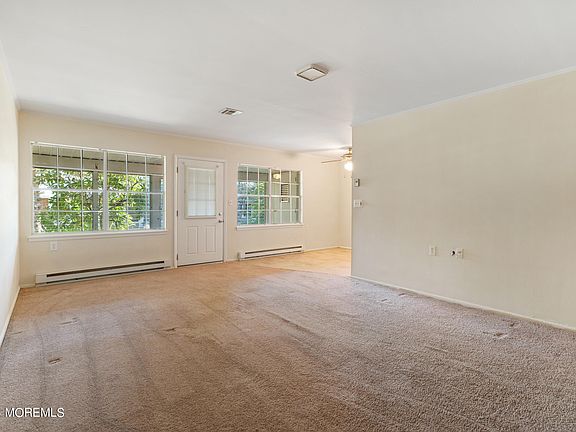 5th image of 317 Coventry Court #D
