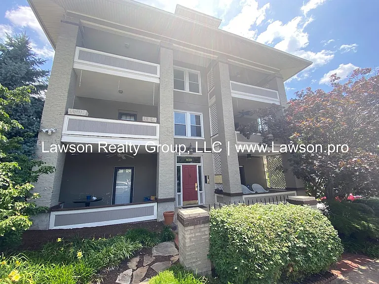 928 2nd St SW — Photo 2
