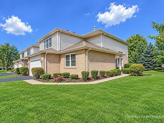2nd image of 19529 Clifton Way
