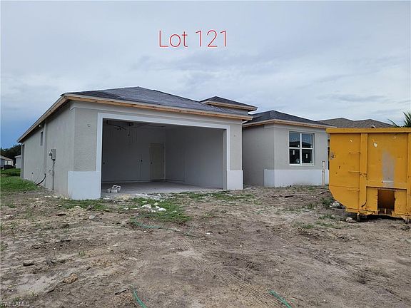 3rd image of 1067 Jackson Ct