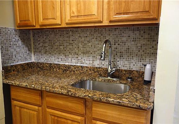3rd image of 178 Vernon Ave APT 3