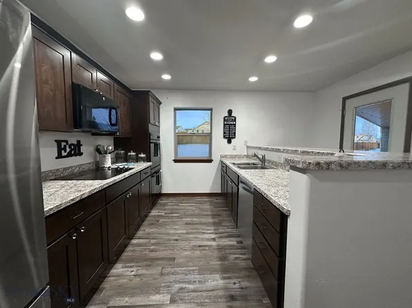 909 Las Campanas Dr, Belgrade, MT 59714