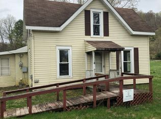 35116 Leading Creek Rd, Middleport, OH 45760