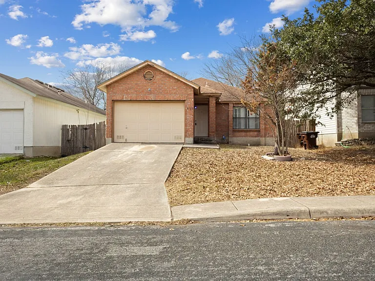 9711 Arcade Rdg — Photo 1