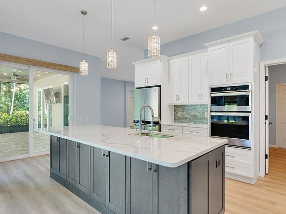 4th image of 370 Marbrisa Dr