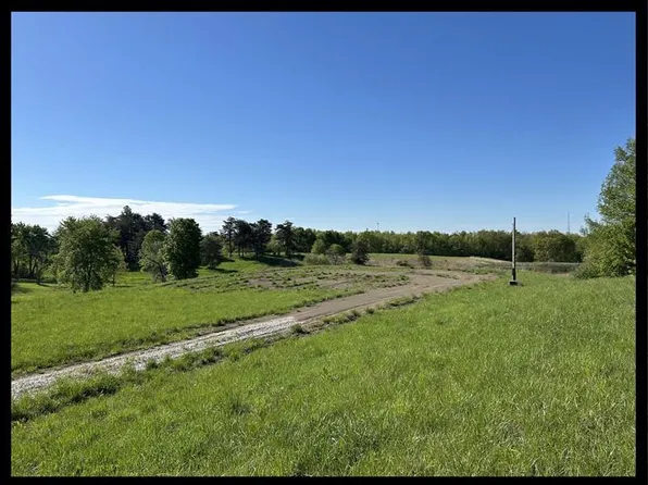 30462 Lake St, Macon, MO 63552
