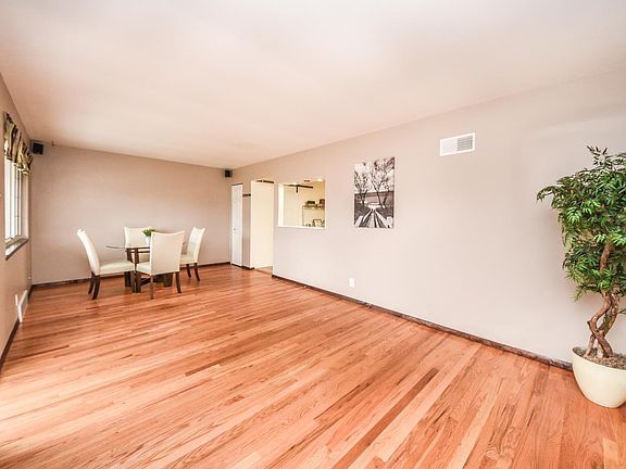 4th image of 627 Ivygate Dr