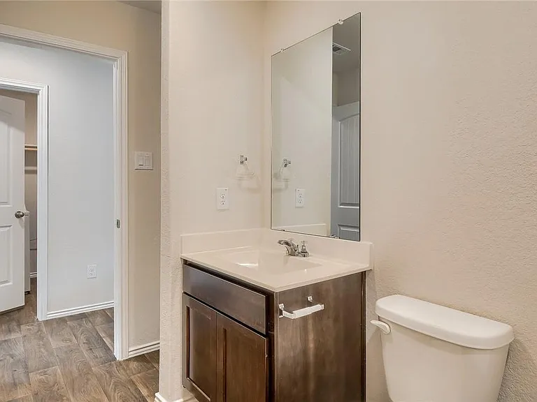 745 Adler Way — Photo 26