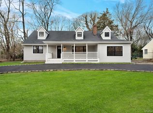 32 Valentine Road, Shoreham, NY 11786