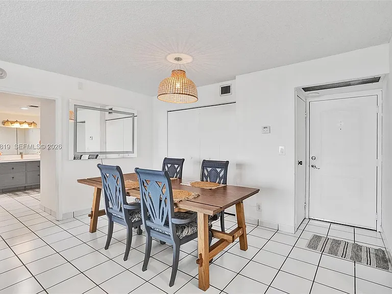 100 Bayview Dr #401 — Photo 9