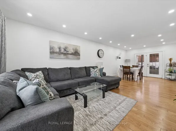 39 Baldwin Ln, Barrie, ON L4N 2W2