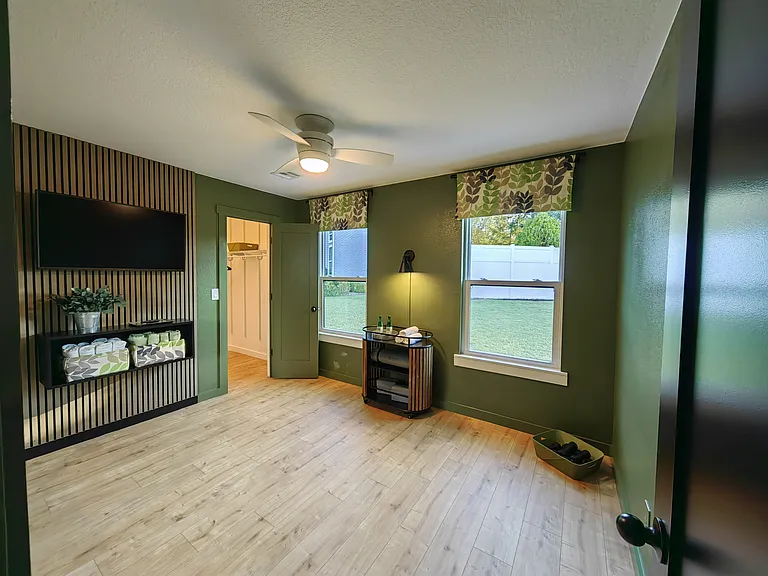 1305 W Southpark St S — Photo 18