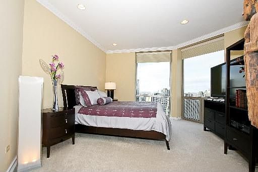 5th image of 222 N Columbus Dr APT 5202