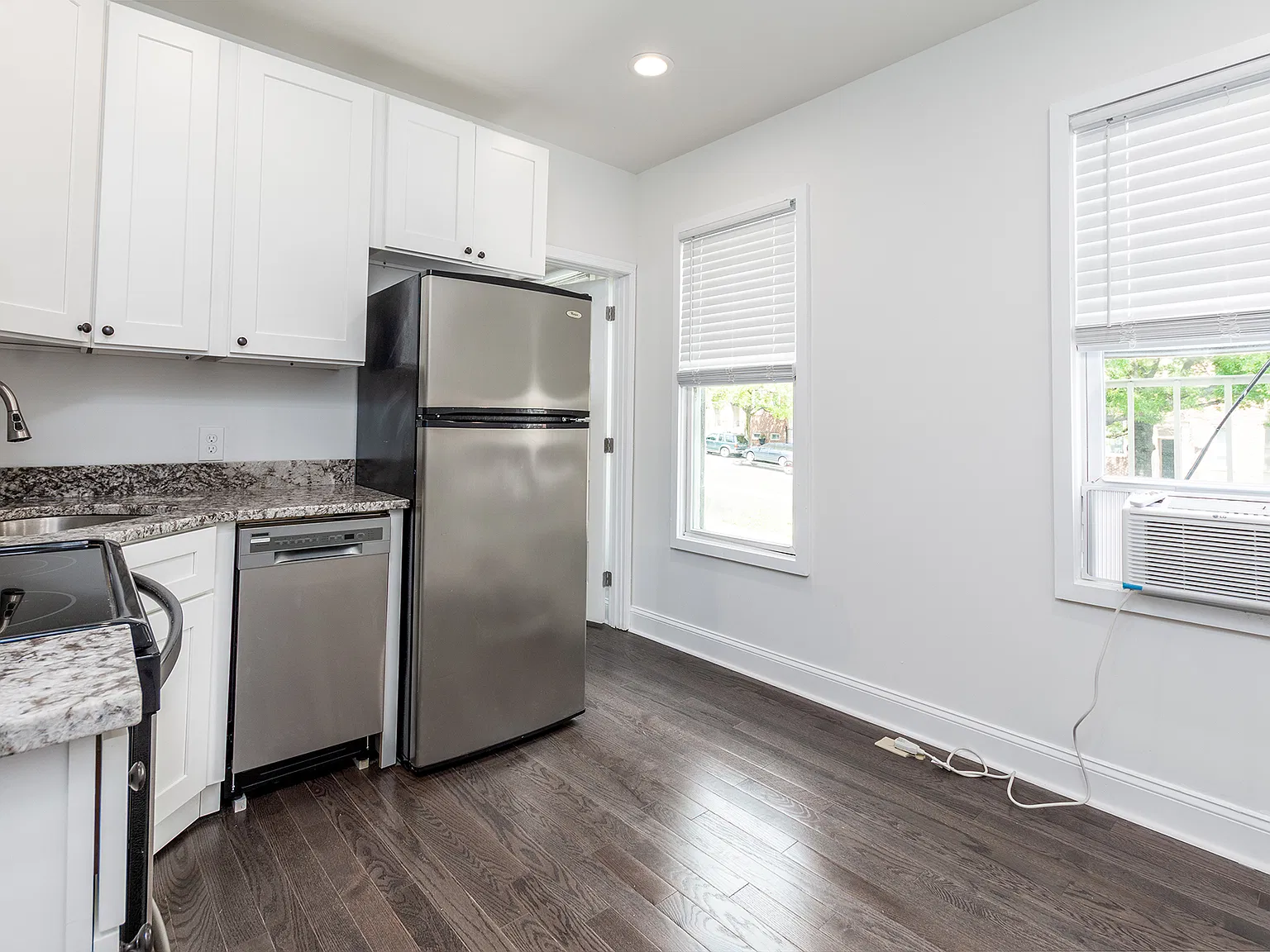 1 bed, $1,350 — Photo 4