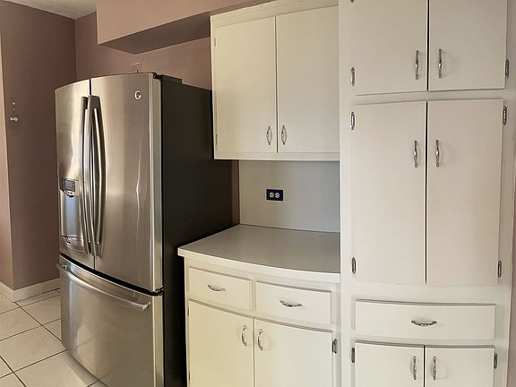 5th image of 2121 N Bayshore Dr APT 1110