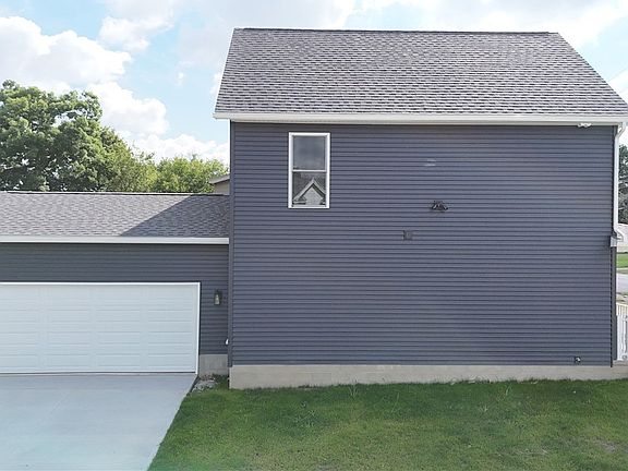 2nd image of 165 Sexton St