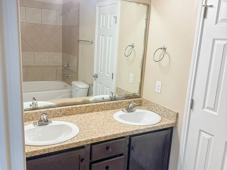 1203 Loyal Ln #A — Photo 11