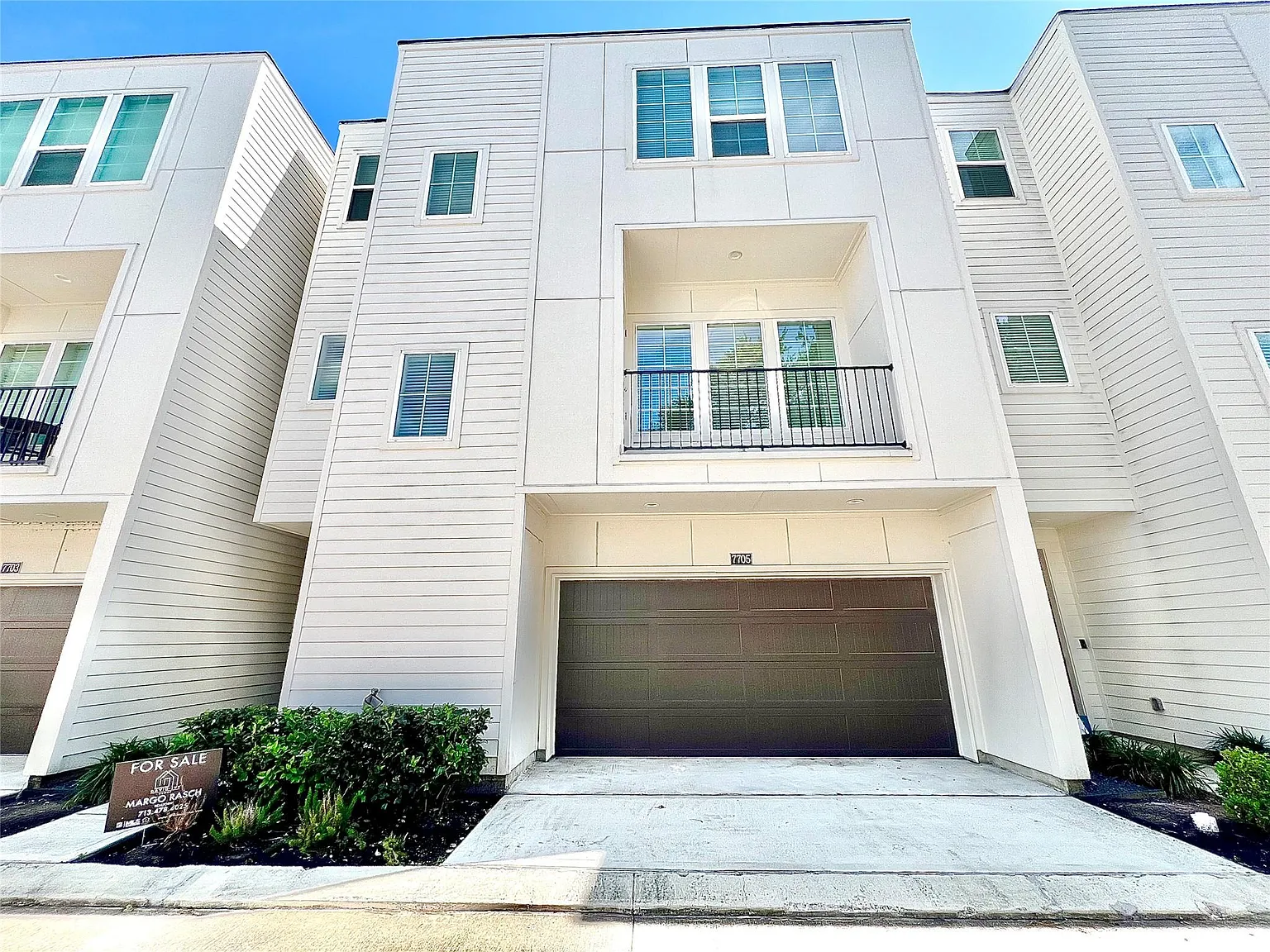 3 bed, 3.5 bath, 1980 sqft, $2,999 — Photo 4