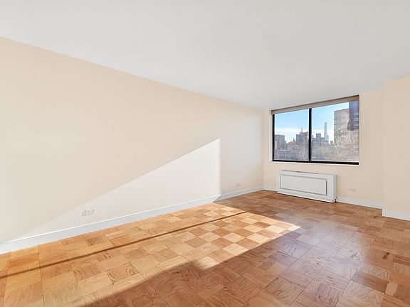 5th image of 275 W 96th St APT 19F