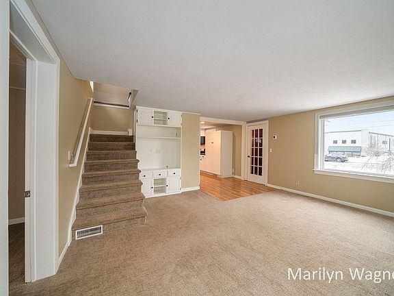 5th image of 3327 Van Buren St