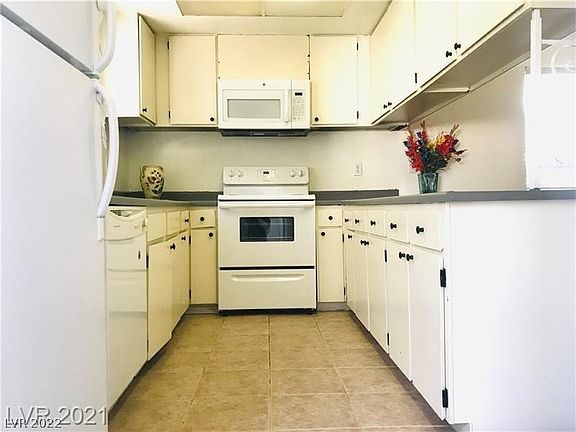 4th image of 3260 Cameron St Unit D