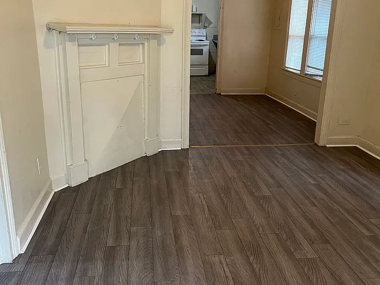 824 Barnwell Ave NE — Photo 4