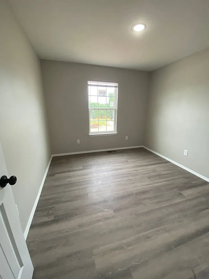 Brand New Home!! — Photo 2