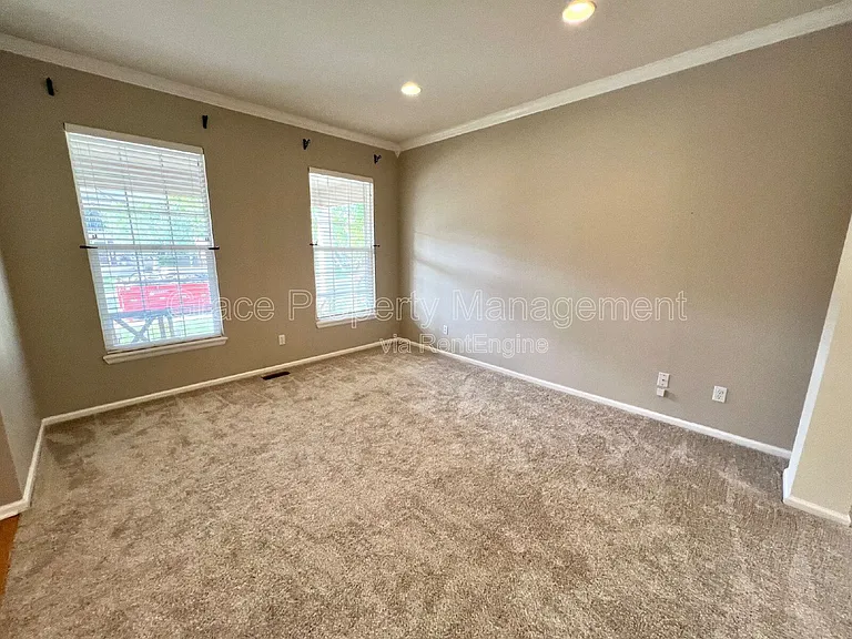 22192 Pebble Brook Ln — Photo 5