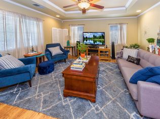 10813 Nassau Ave, Sunland, CA 91040
