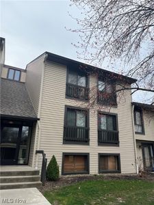 6310 Greenwood Pkwy APT 106, Sagamore Hills, OH, 44067