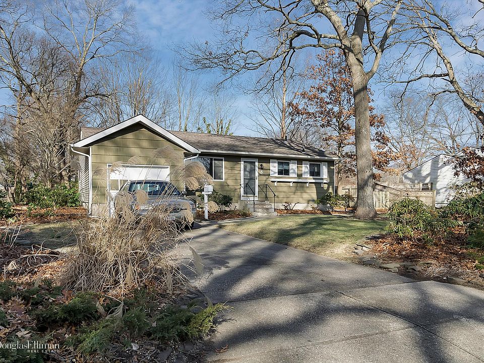 1st image of 5 Arrow Ln