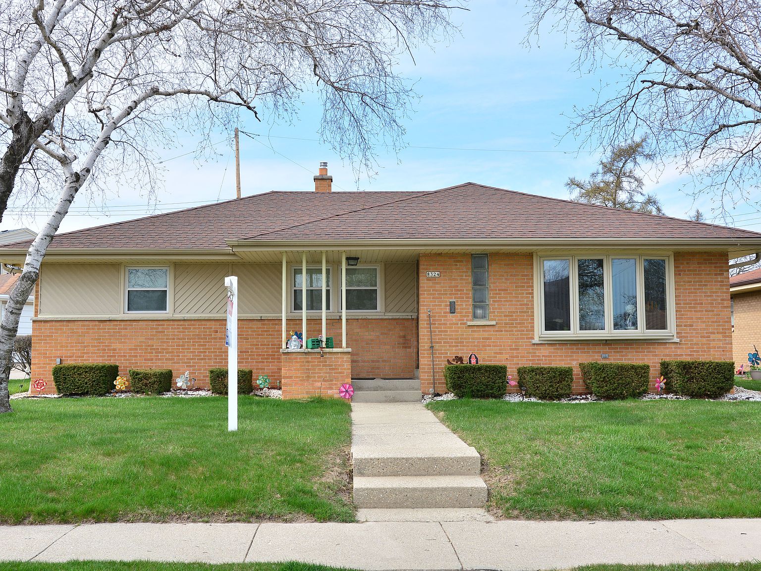 8324 W Courtland Ave, Milwaukee, WI 53218 Zillow